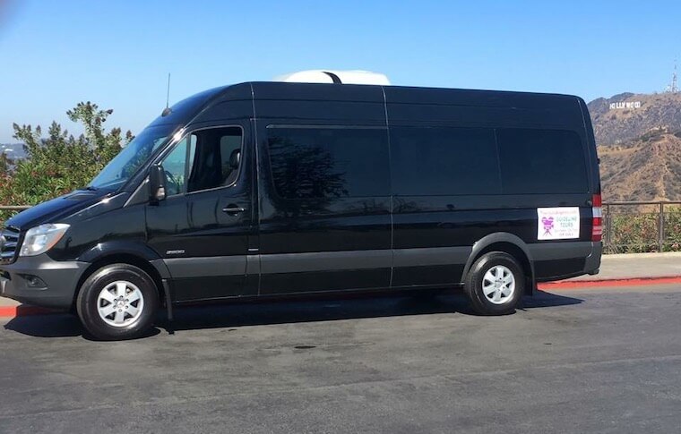 Minibus Exterior Los Angeles Day Tours
